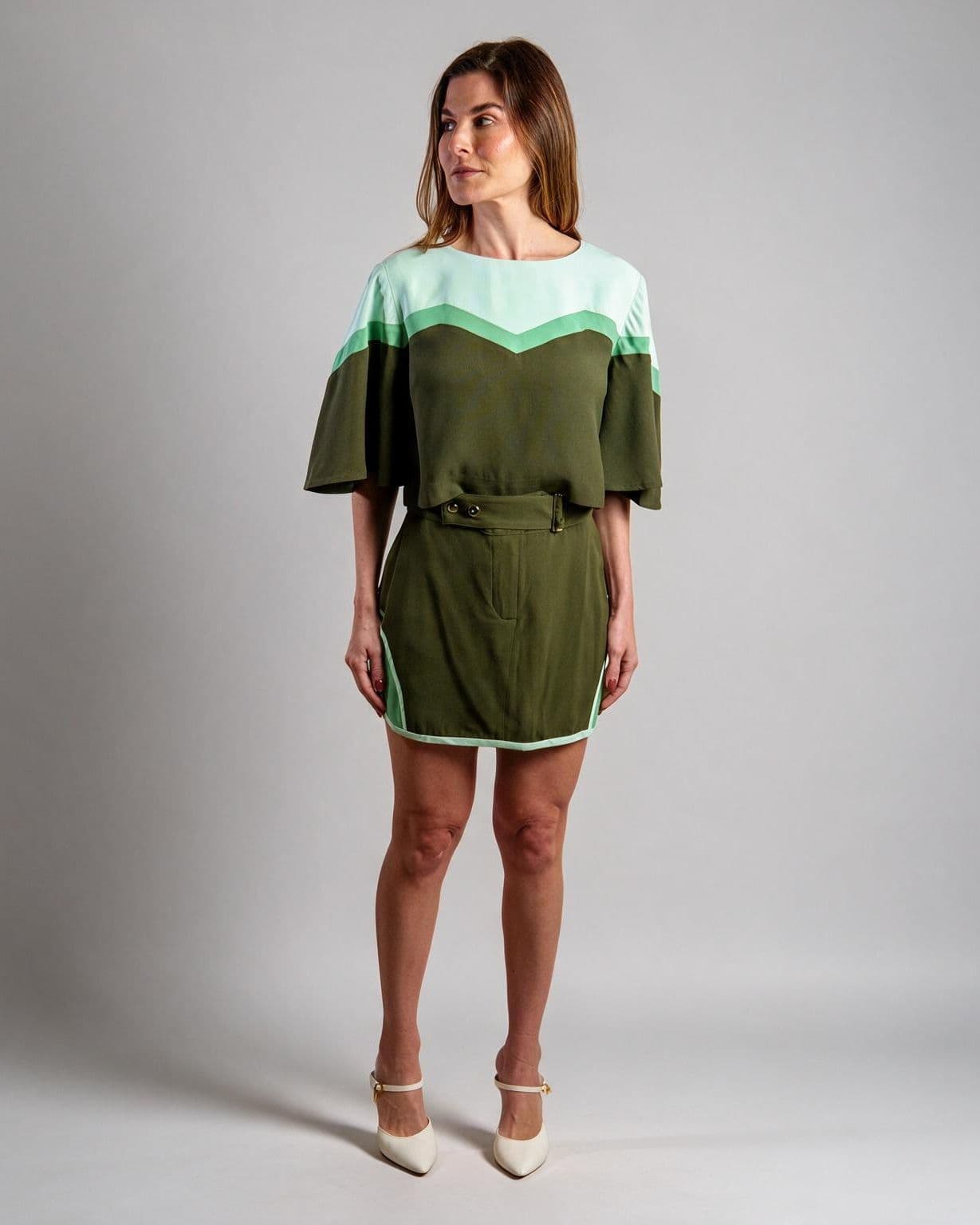 Conjunto Short Saia Ciara, peça no corpo